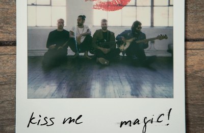 magic-kiss-me